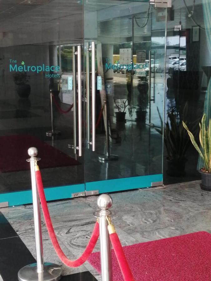 The Metroplace Hotels Inside Ascendas It Park Taramani Chennai Bagian luar foto