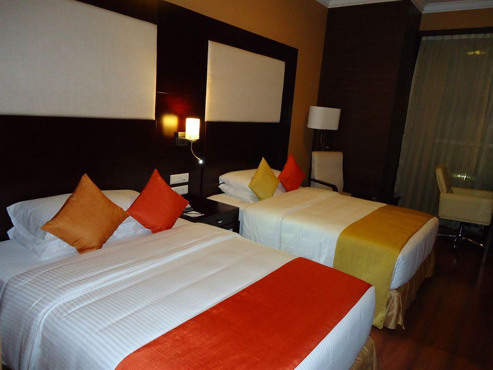 The Metroplace Hotels Inside Ascendas It Park Taramani Chennai Bagian luar foto